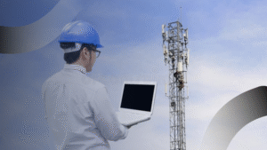 Tim Kami yang sedang mengecek ketahanan tower